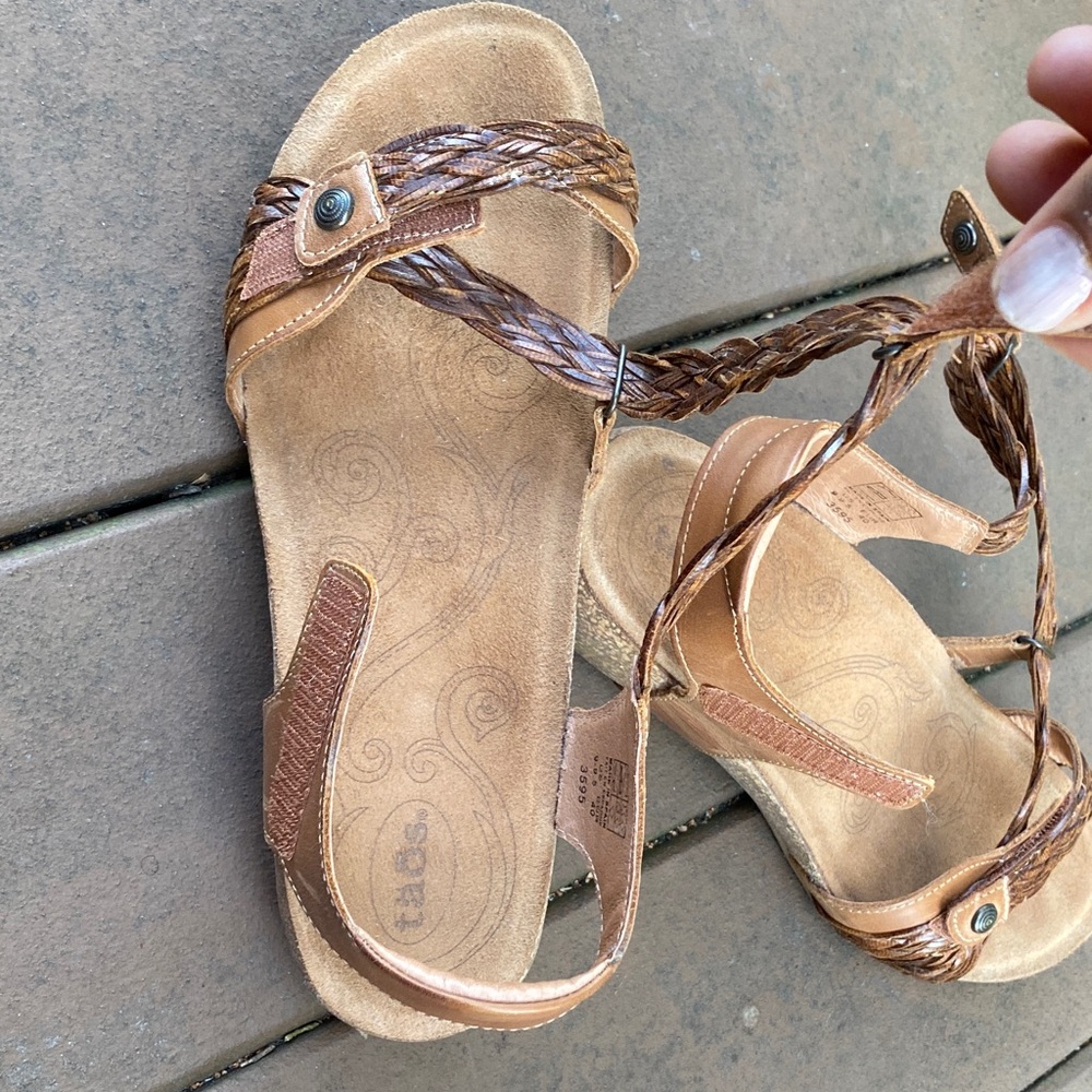 TAOS TRULIE Tan Braided Leather Sandal - Picture 9 of 10